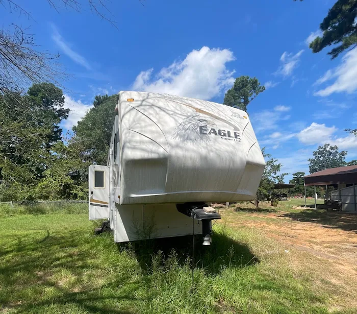 Jackson's Place Tiny Home & RV Resort 5