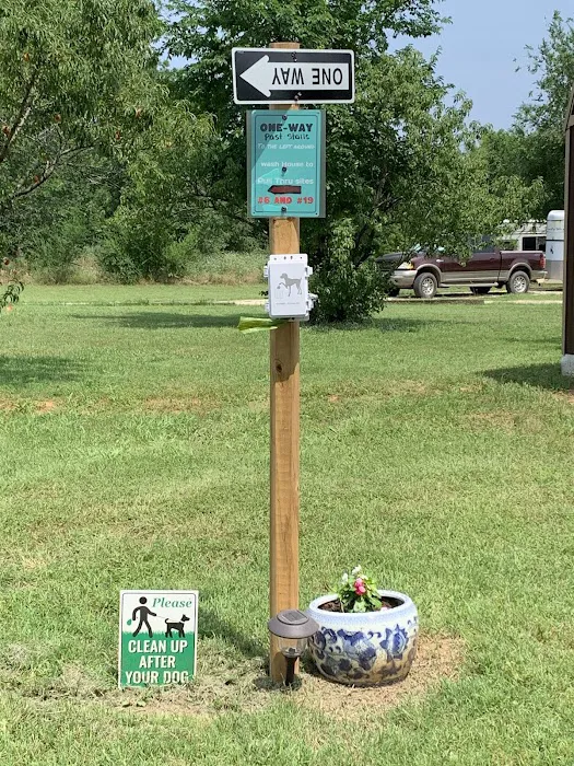 L’Lees rv park and paddocks 10