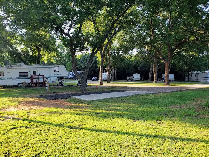 Sharpe's Pecan Estates Mobile Home/RV Park 6