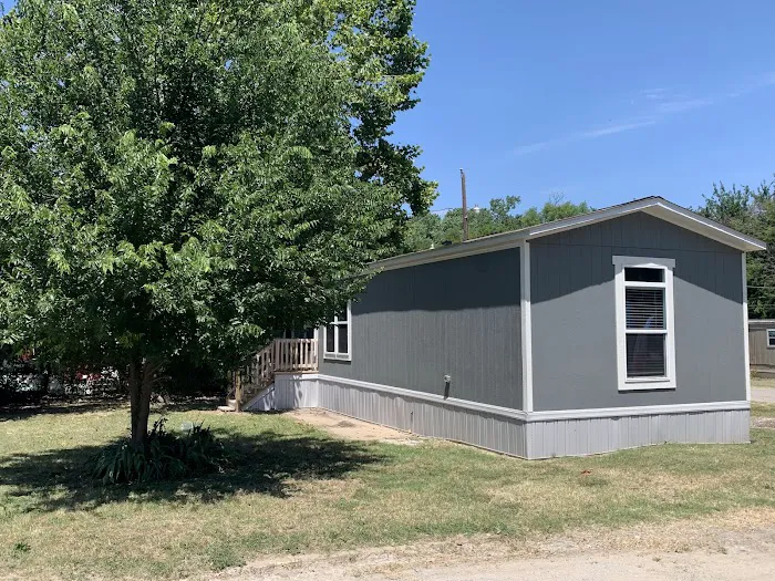 Crossroads Mobile Home and RV Community 10