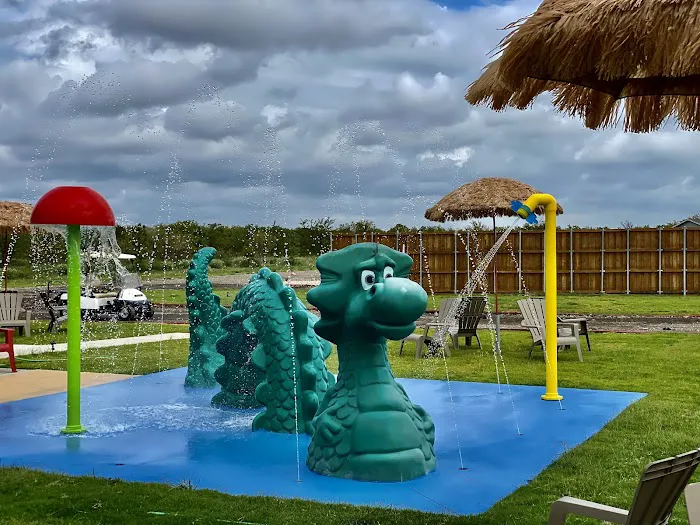 Freedom Birds RV Park 10