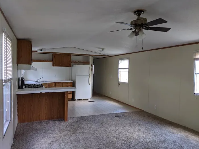 Maple Village Manufactured Home Community 10