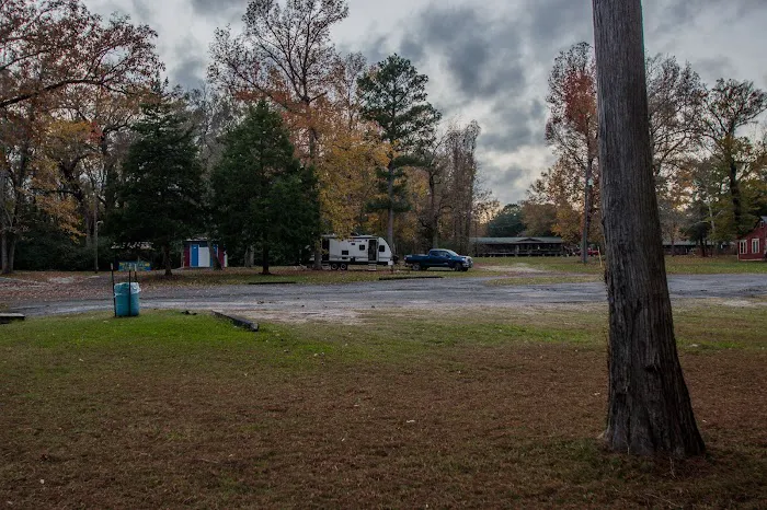 Tuckers Hunting and Fishing Camp 4