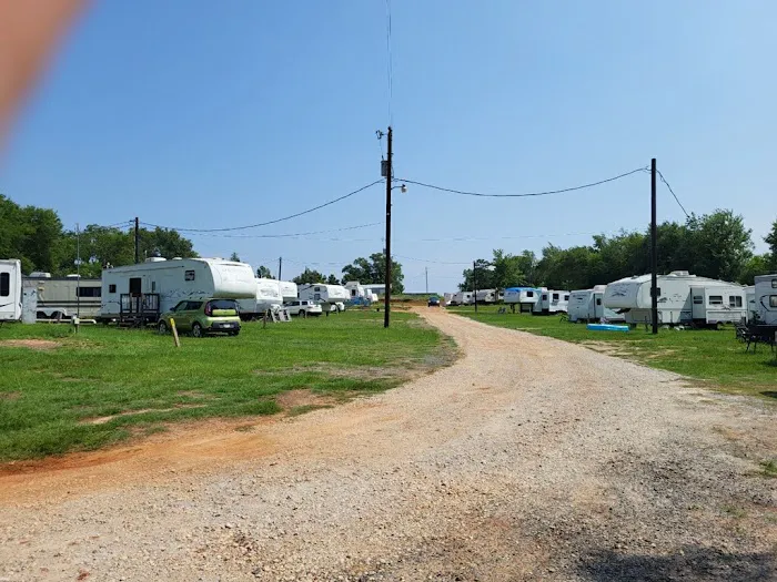 Bedrock RV Park 10