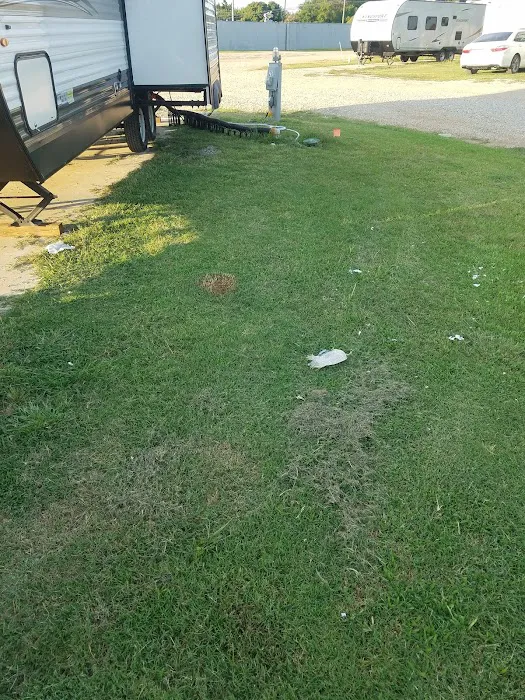 Cool Breeze RV Resort 7