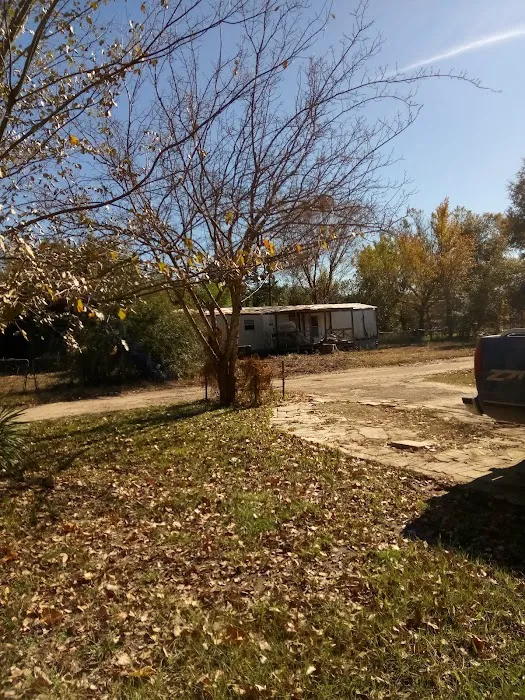 Town & Country Estate 9