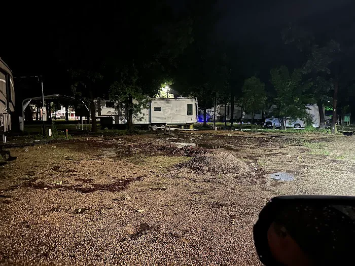 Patriot RV Park - Lake Fork 7