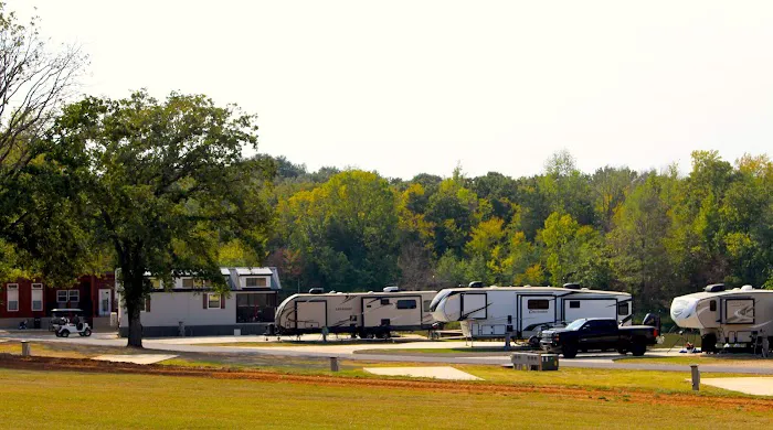 The Peninsula at Lake Fork RV Park 1