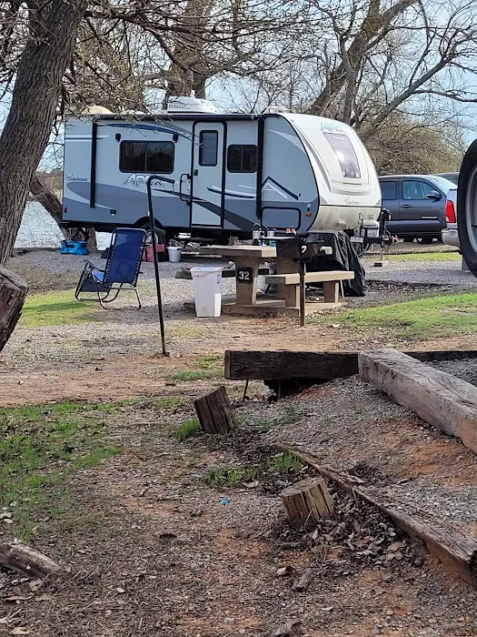 Catfish Cove Campground at Fort Cobb State Park 9