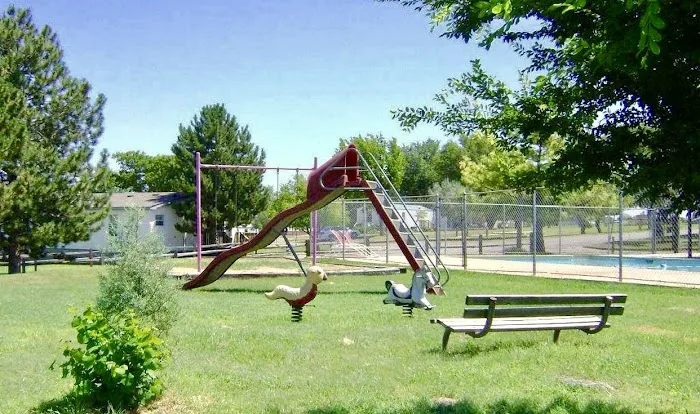 Golden West Mobile Home Park 4