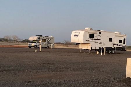 Hillwilliam Farms Fishing & RV Adventures