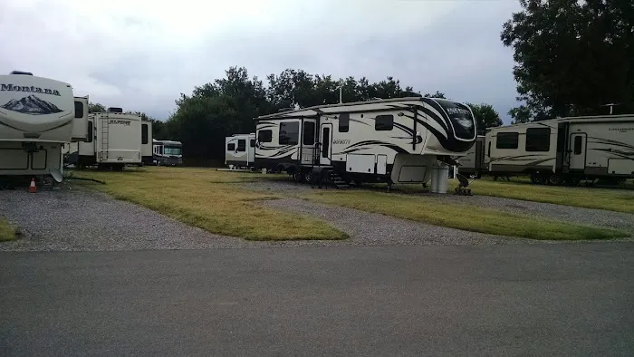 Pecan Grove RV Resort 8