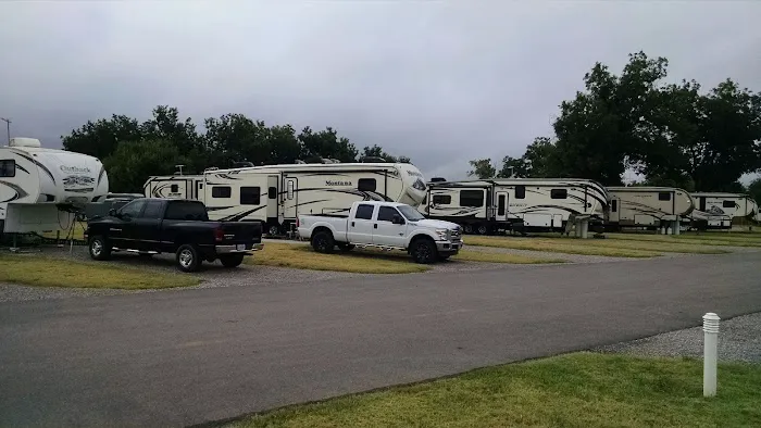Pecan Grove RV Resort 7