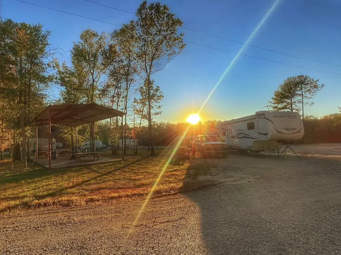 Sunshine Oaks RV Park 8
