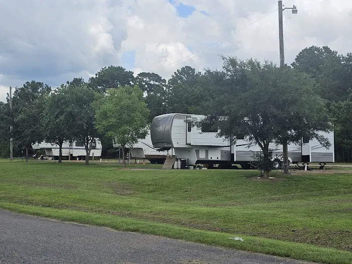 Clearview Lake RV Park 6