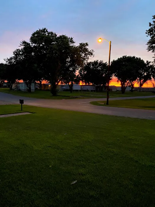 Maplewood Mobile Home & RV Park 6