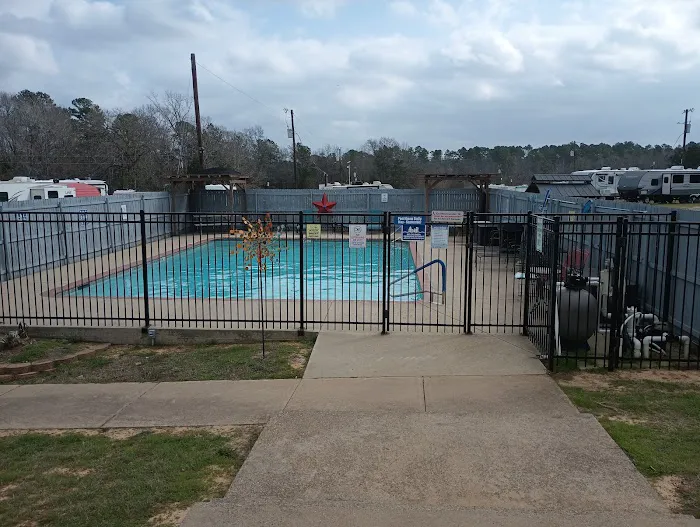 Amazing Texas RV Resort and Campground 8