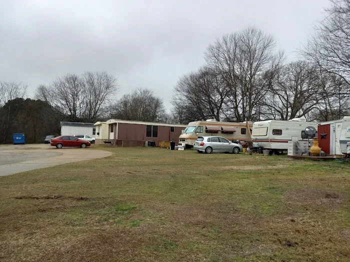 Settled Roots RV Park 10