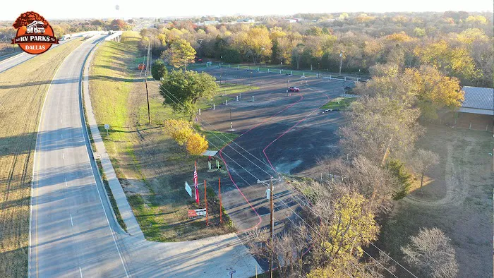 Dallas Melissa RV and Tiny Home Park 7