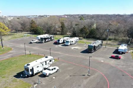 Dallas Melissa RV and Tiny Home Park