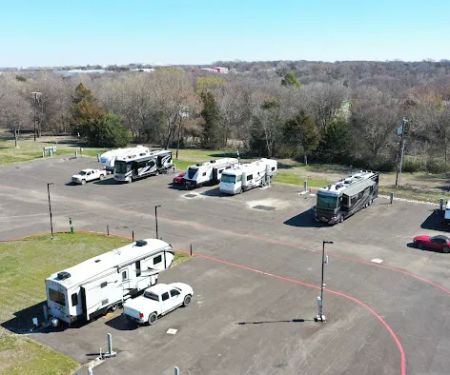 Dallas Melissa RV and Tiny Home Park