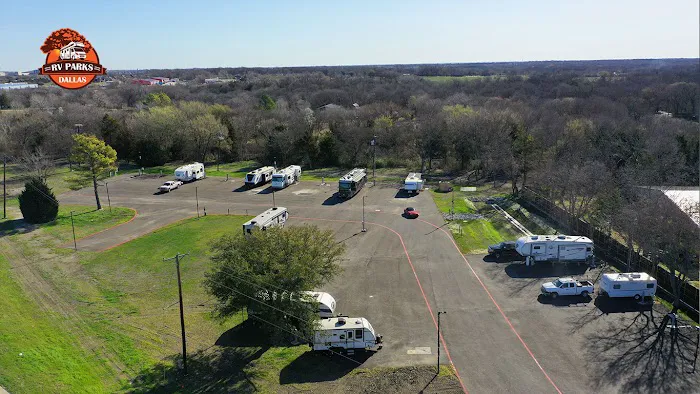 Dallas Melissa RV and Tiny Home Park 4