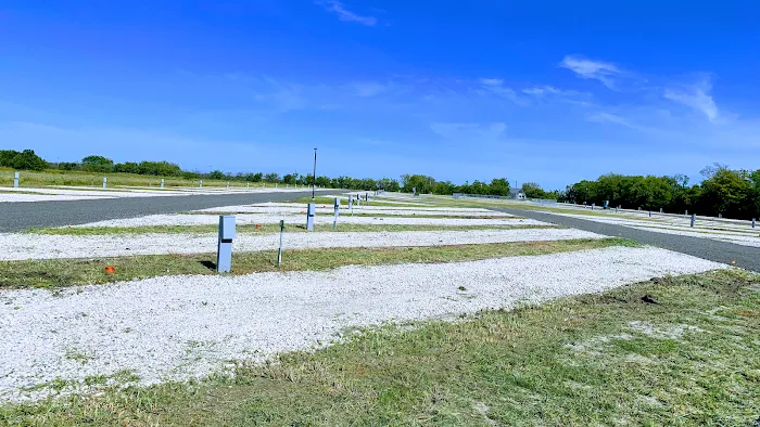 1770 West I-30 RV Park 9