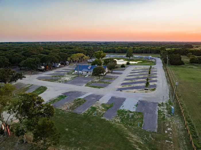 Royal Oaks RV Park 10