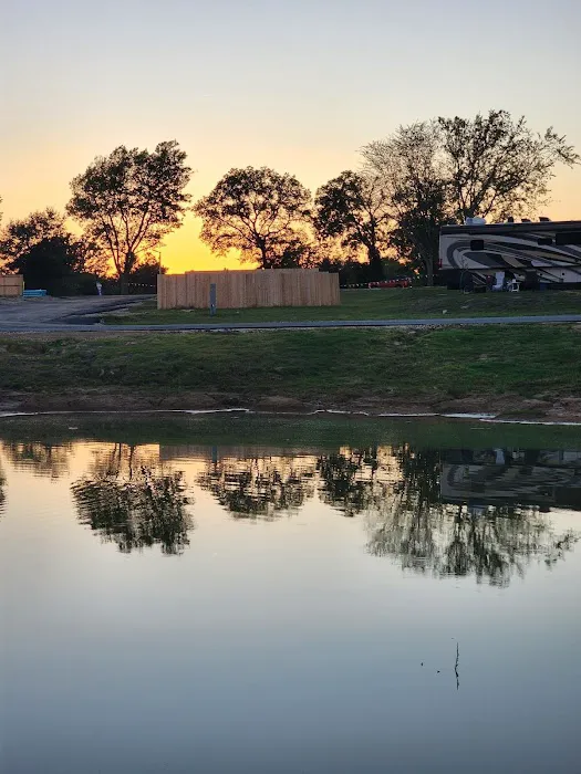 Cowboys RV Park- Emory, Tx 8