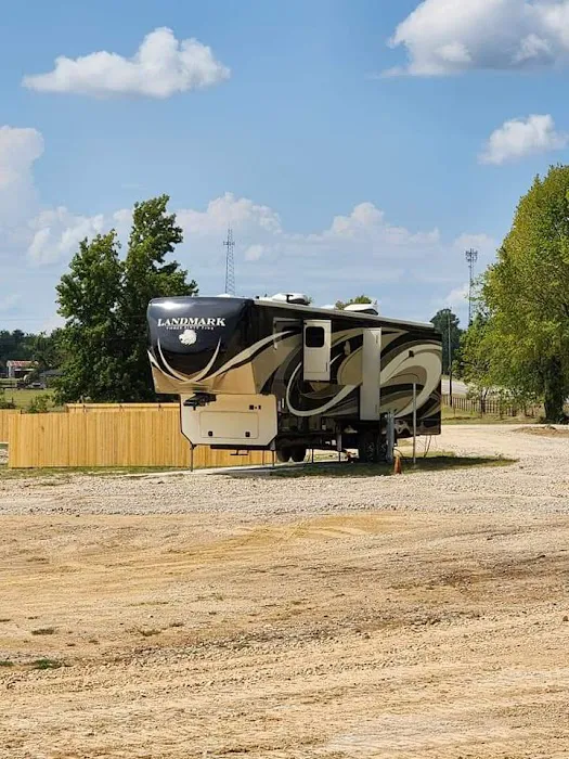 Cowboys RV Park- Emory, Tx 5
