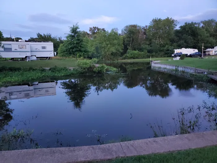 Rolling Fork RV Park 8