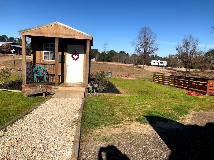 Red Fox Rv Park , Cabins And Storage Units 9