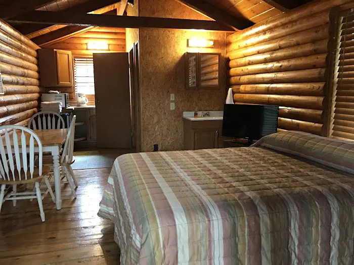 Lakeview Lodge On Lake Fork 1
