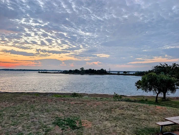 Eagle's Nest Cove Campground at Fort Cobb State Park 1