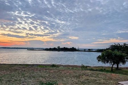 Eagle's Nest Cove Campground at Fort Cobb State Park