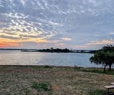 Eagle's Nest Cove Campground at Fort Cobb State Park