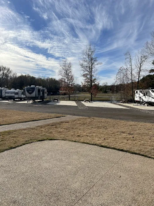 Field Of Dreams RV Resort & Storage 4