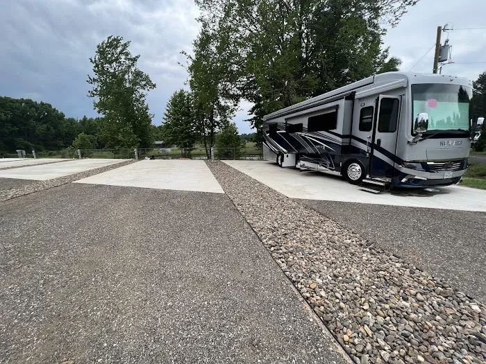 Field Of Dreams RV Resort & Storage 5