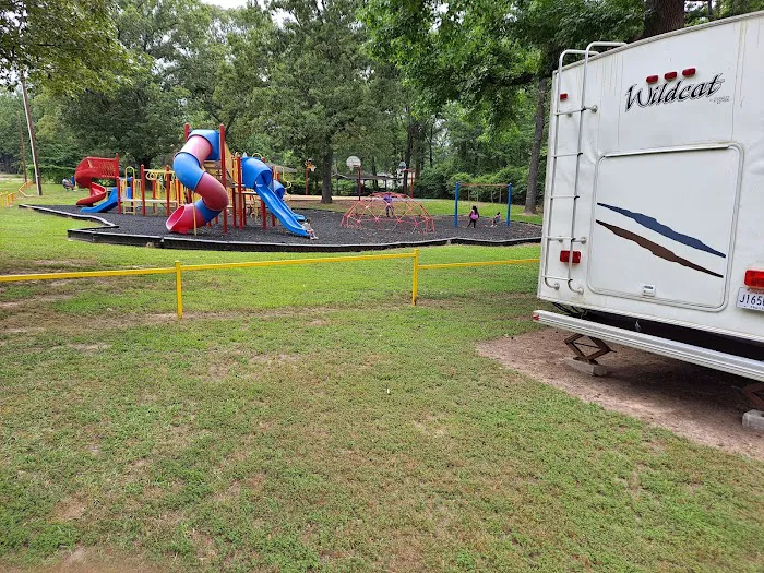 Reisor Rv & Trailer Park 5