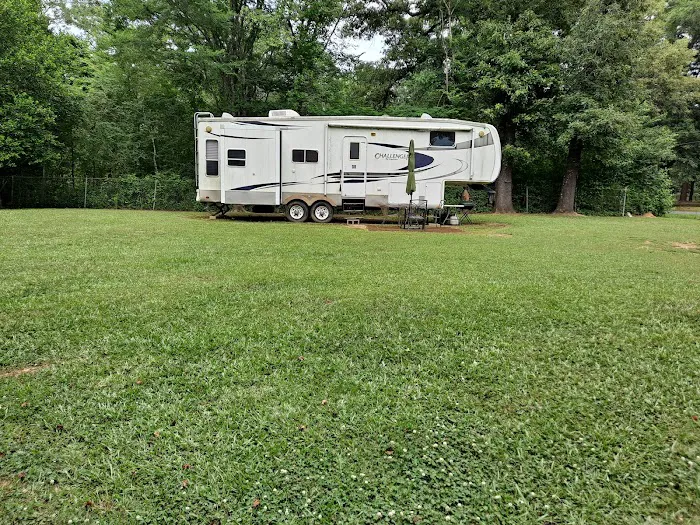 Reisor Rv & Trailer Park 9