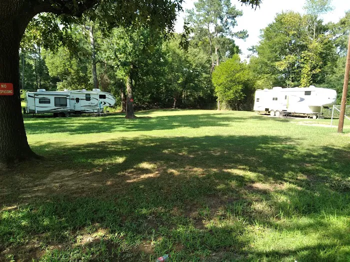 Reisor Rv & Trailer Park 8