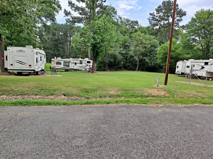 Reisor Rv & Trailer Park 6