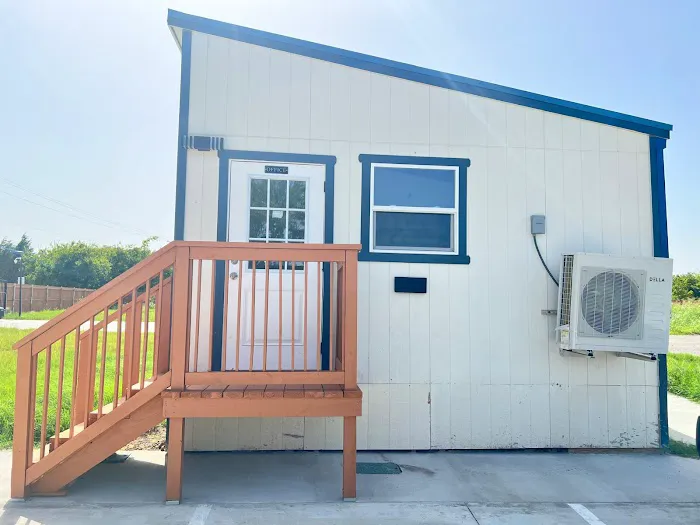 Lake Vibe RV Park 1