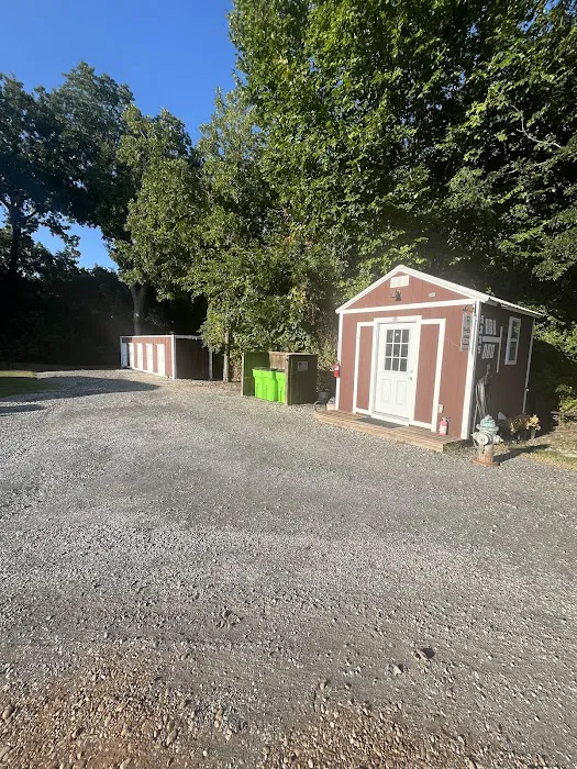 Little Pecan Grove RV Park 7