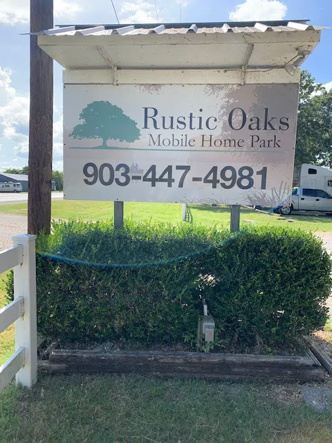 Rustic Oaks Mobile Home and RV Park 8