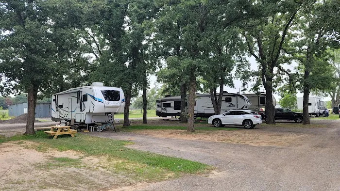 Emory Oaks RV Park 10