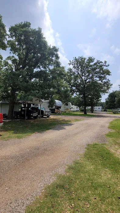 Emory Oaks RV Park 4