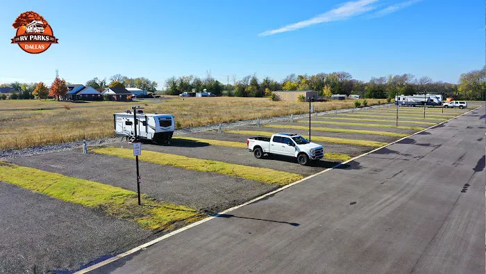 Dallas Fate RV Park & Tiny Home Community 4