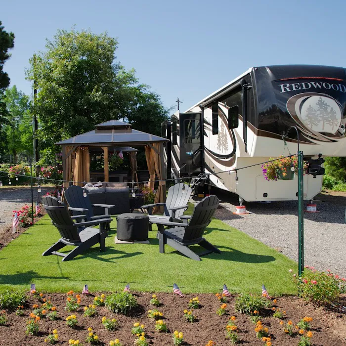 The Village at the Greens RV & Tiny Home Community 4
