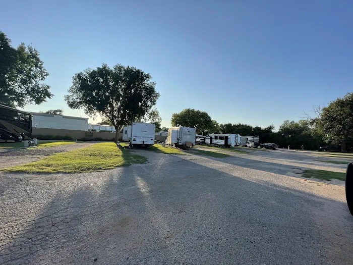 Elk Creek Rt. 66 RV Park 5
